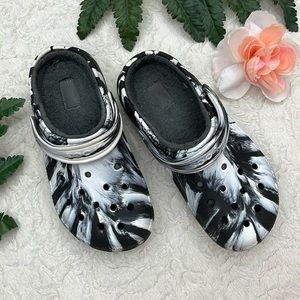 Tie Dye Fur Lined Crocs